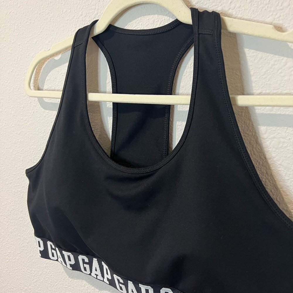 GapFit T-Back Sports Bra Black and White - Picture 5 of 11